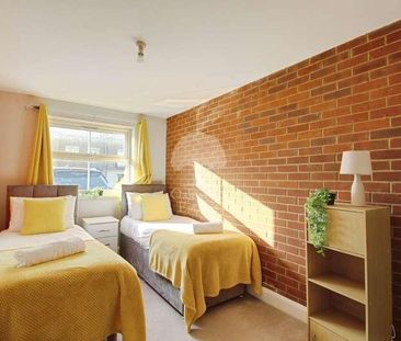 Arklay Close, Hillingdon, UB8 - Photo 4