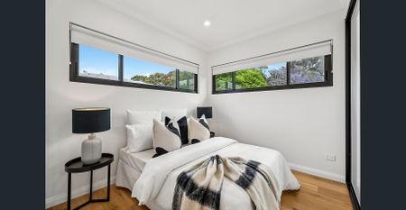 Stunning family residence designed for stylish living - Photo 3