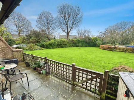 1 bedroom flat to rent - Photo 5