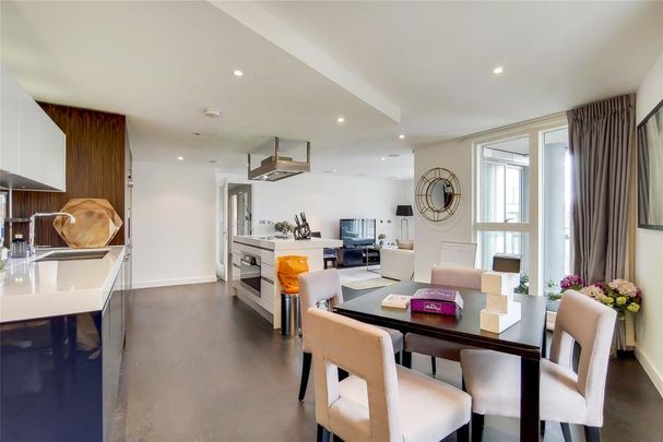 3 bedroom flat to rent - Photo 1