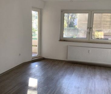 Sonnig, geräumig und renoviert: 3 Zimmer mit Balkon in Heiligenhaus - Photo 5