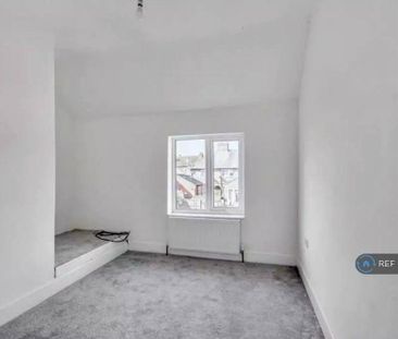 2 bedroom semi-detached house to rent - Photo 1