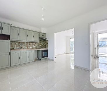 Location Maison 4 pièces 77m² - Photo 3