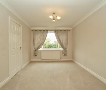 4 bedroom House To Let Total Size: 1566 SQ FT - Photo 3