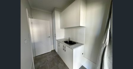 Beautiful high quality home - Photo 2