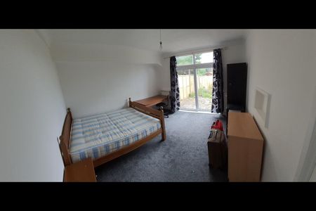 6 Bed Semi-Detached House, Queens Rd, LE2 - Photo 4