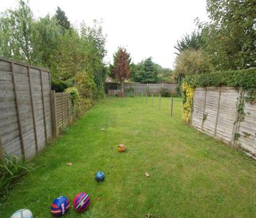 2 bedroom terraced house to rent - Photo 2