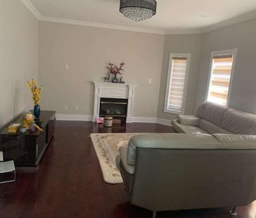 For Lease - 595 Highglen Avenue, Markham, Ontario - Photo 1