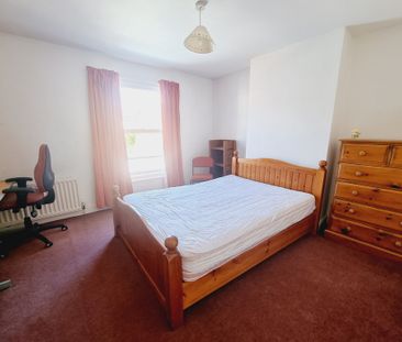 5 Bed Student Accommodation - Photo 5