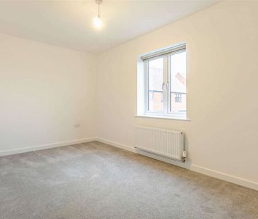 Brand new 3-bedroom semi-detached home with a driveway and an enclo... - Photo 5