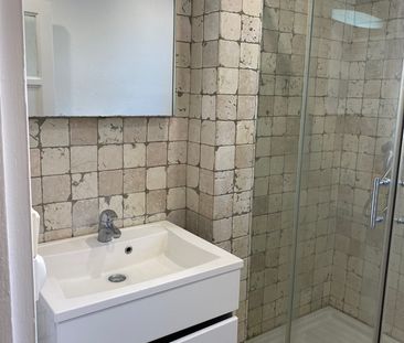 Location Appartement 3 pièces 54m² VILLEURBANNE 69100 - Photo 3