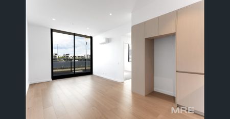 Modern apartment with Study in Docklands - Photo 3