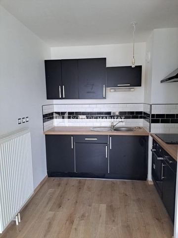 Location Appartement 2 pièces 48m² LA MADELEINE 59110 - Photo 2