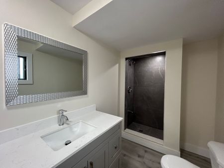 For Lease - 306 King Street Unit# Upper, Oshawa, Ontario - Photo 3