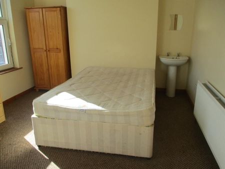 All Bedrooms Upstairs, 3 Westminster Street, Queens Botanic Quarter, Belfast, BT7 1LA - Photo 5