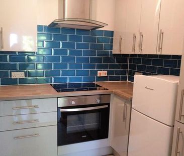 1 bedroom flat to rent - Photo 6