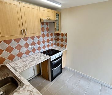 North Petherton, Bridgwater, Somerset - Photo 5