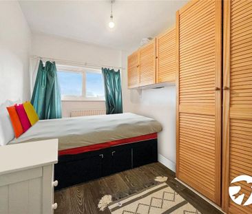 3 bedroom terraced house to rent - Photo 6