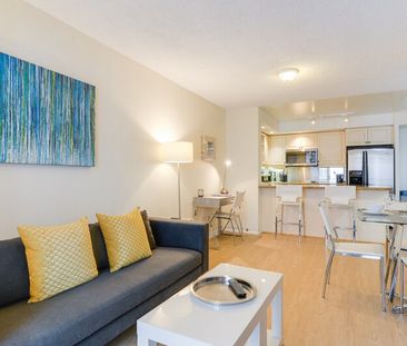 Queen Street West - Photo 1