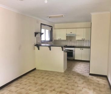 NEAT FAMILY HOME – PERFECT LOCATION - Photo 5