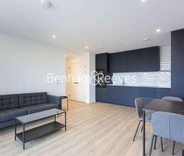 Beresford Avenue, Wembley, HA0 - Photo 2