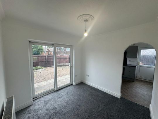 3 bedroom House To Let - Photo 1