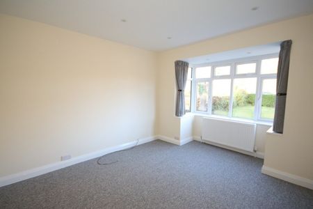 Mayford, Woking - Photo 2