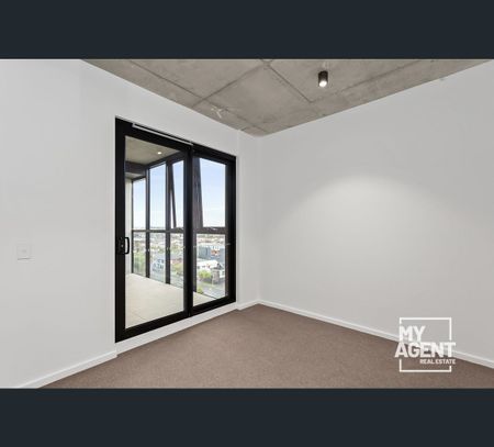 805/94-104 Buckley St, Footscray, Vic 3011 - Photo 4