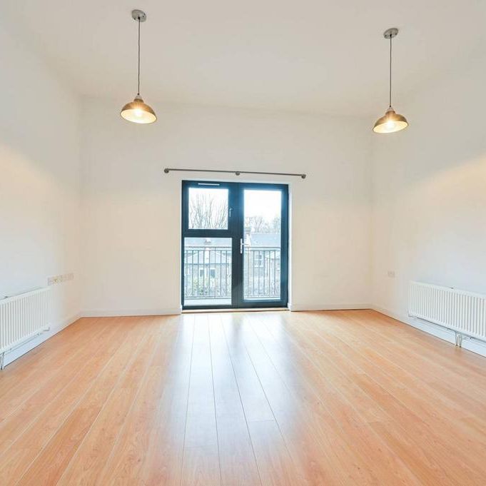 4 bedroom terraced house to rent - Photo 1