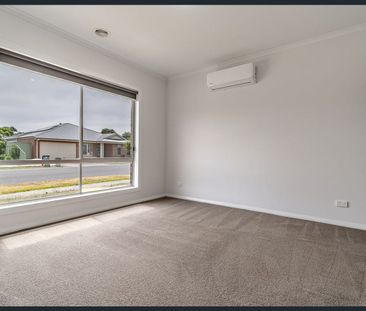 Spacious & Comfortable Family Living in Prime Epsom Location - Photo 6