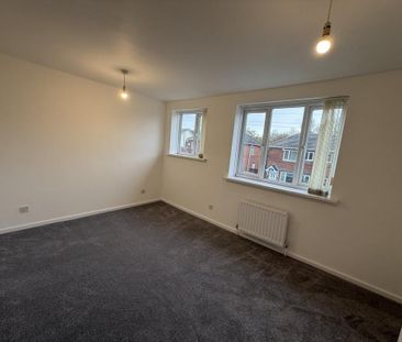 2 bedroom semi-detached house to rent - Photo 6
