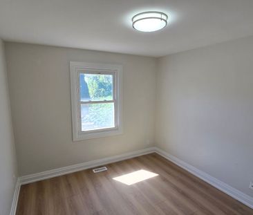 698 Burton Drive, Innisfil ON L9S2H6 - Photo 6