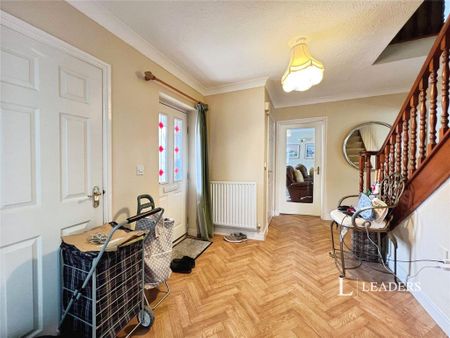 4 bedroom detached house to rent - Photo 4