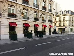 Logement à Paris, Location meublée - Photo 1