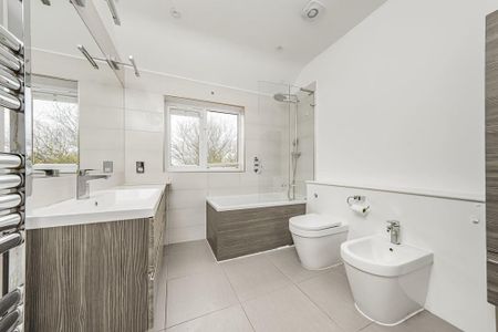 3 bedroom terraced house to rent - Photo 4