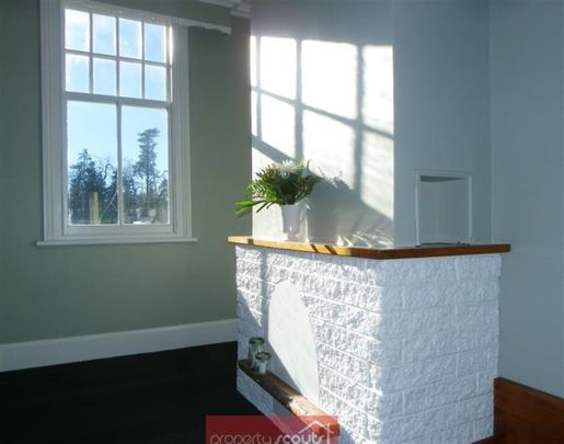 Fantastic Location - 4 Bedroom Family Home - Photo 1