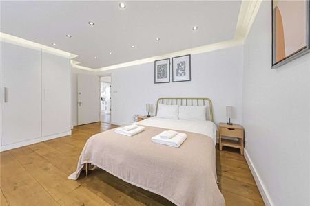 SHARERS WELCOME - On the raised ground floor of this purpose-built block set behind gate, is this modern & spacious three-bedroom lateral apartment. - Photo 3