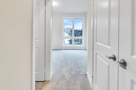 For Lease - 104 Stauffer Crescent, Markham, Ontario - Photo 3