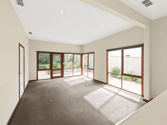 5 Eva Street MALVERN - Photo 1