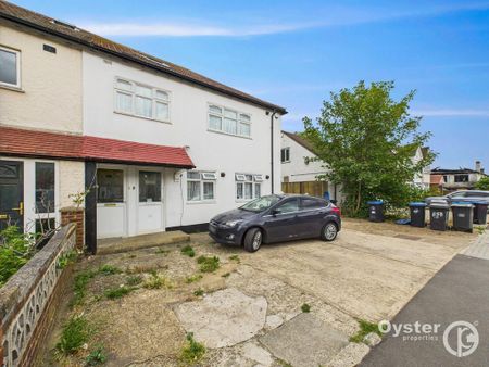 4 bedroom apartment to rent - Photo 4