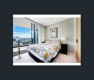 Spectacular Furnished One Bedroom Apartment in the Blue. - Photo 4