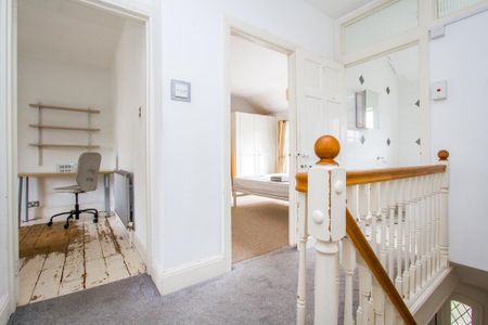 4 bedroom terraced house to rent - Photo 3