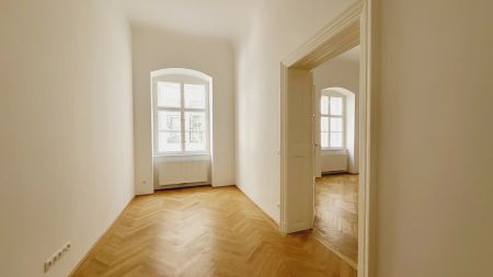 Super zentrale Innenstadtlage - Topsanierter Zustand - Ruhige Innenhofausrichtung - Photo 2