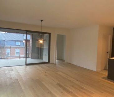 Appartement te huur - Foto 2