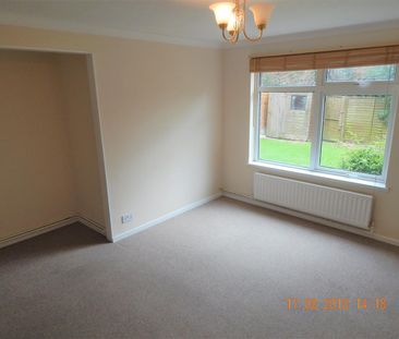 Sandhurst Close, Redditch - Photo 4