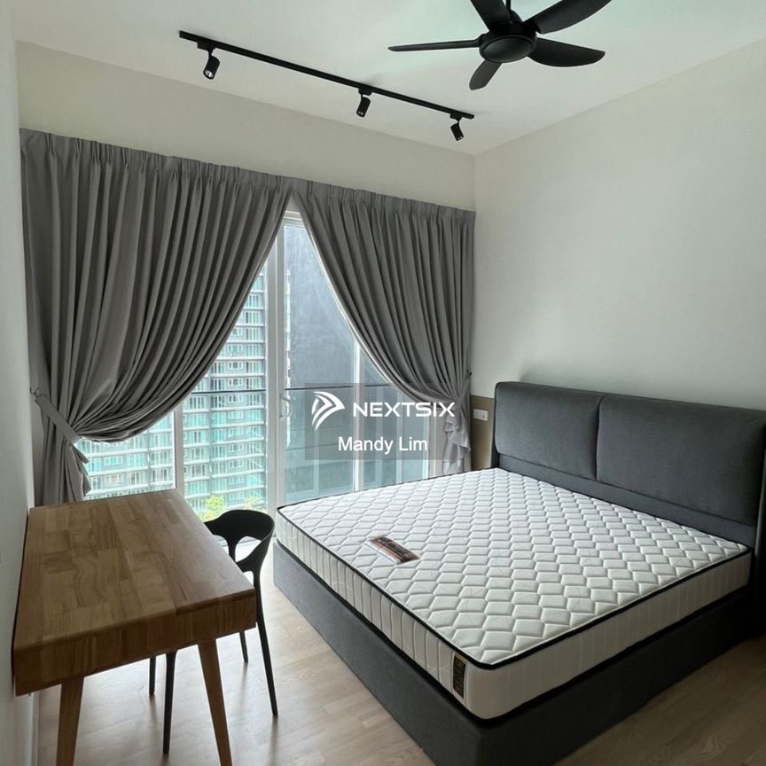 Quaywest Residence - Photo 1