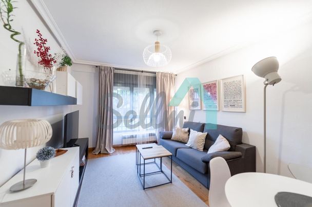 Planta baja de alquiler en Carlos Asensio Bretones, Santo Domingo - El Campillín - Photo 1