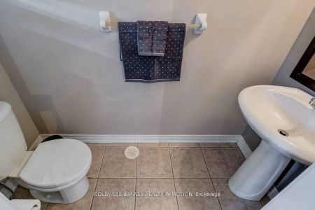 Condo Townhouse For Lease | W9256185 - Photo 4