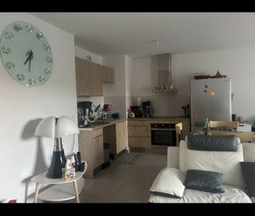 Location appartement 4 pièces, 83.00m², Pierrefeu-du-Var - Photo 3