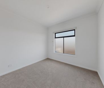 103 Prudence Parade, Point Cook VIC 3030 - House For Rent | Domain - Photo 4